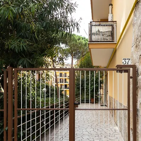 Puro Penthouse Monteverde Rom